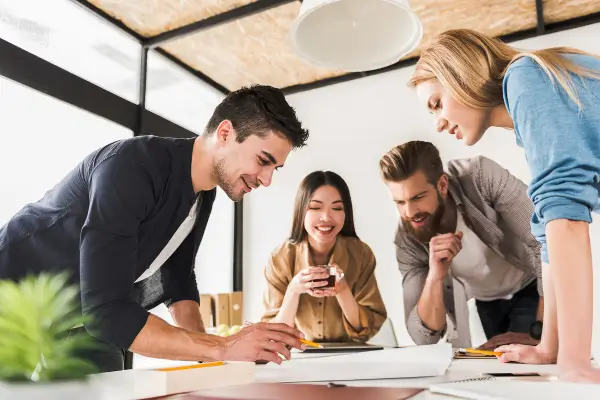 Produtividade no Trabalho: A Ciência da Positividade no Cérebro